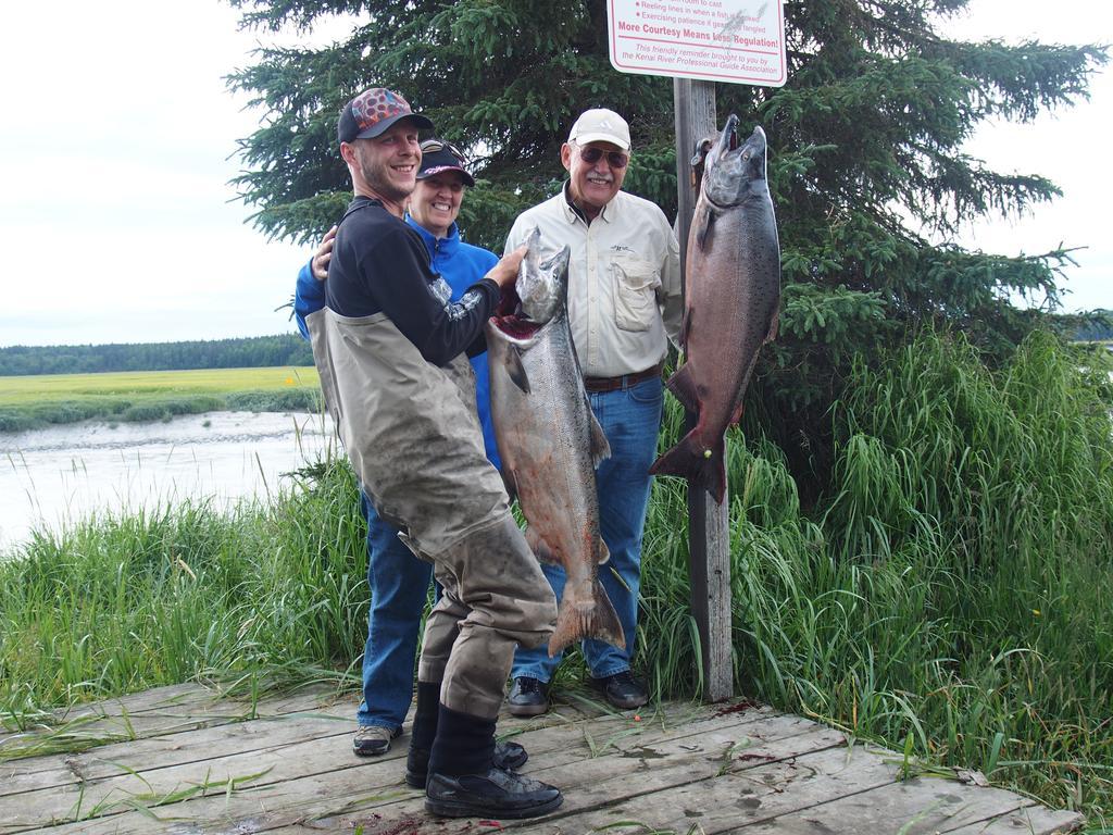 Salmon Catcher Lodge Kenai Eksteriør billede