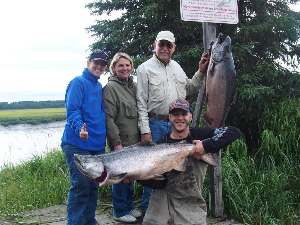Salmon Catcher Lodge Kenai Eksteriør billede